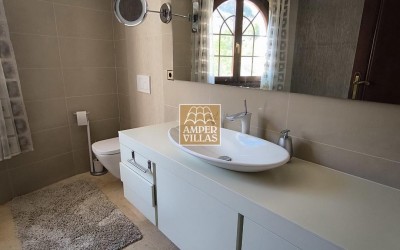 Fantastic villa with large plot, offering privacy and sea views.